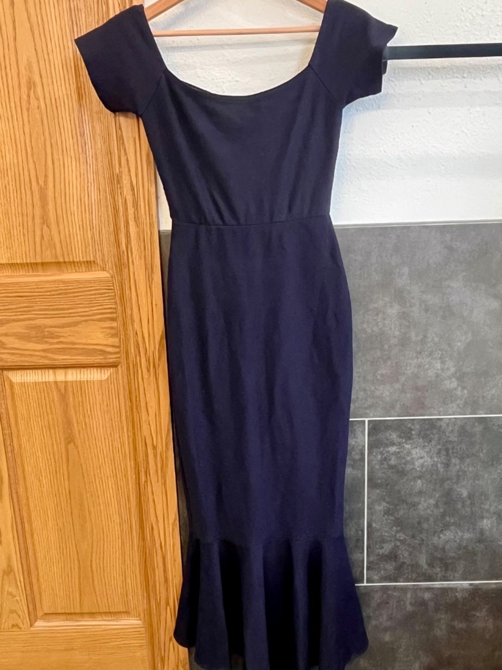 Lulu’s How Much I Care Midnight Navy Blue Off-the-Shoulder Midi Dress Small - Picture 10 of 10